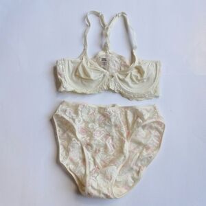 Vintage Victoria's Secret Y2K Bra Panty Set 34A Small Lace Floral Lingerie